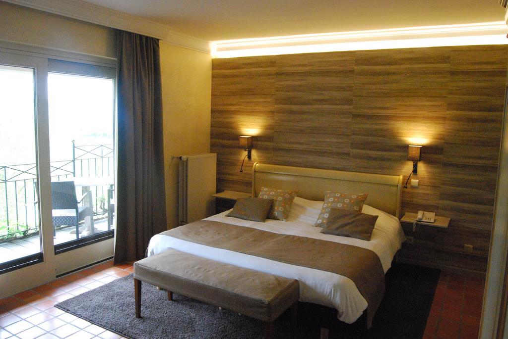 Hostellerie Gilain Achene ภายนอก รูปภาพ