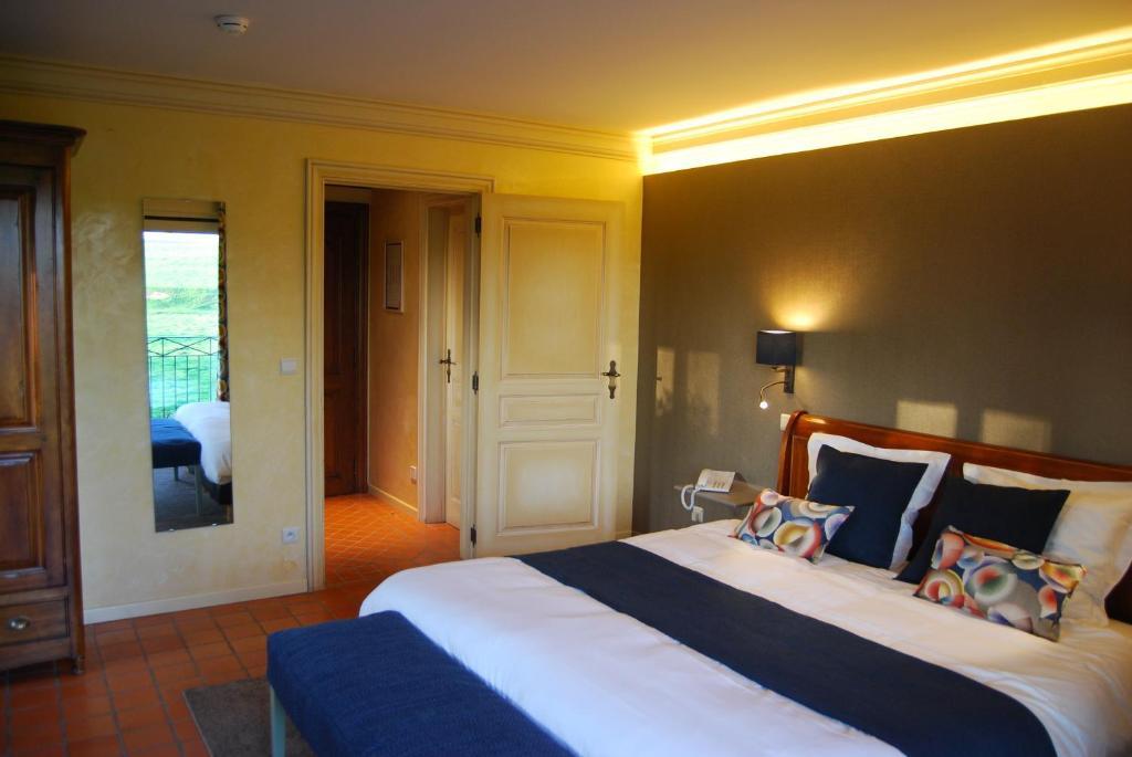 Hostellerie Gilain Achene ภายนอก รูปภาพ